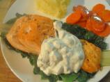 Grilled Salmon With Tangy Cucumber Sauce