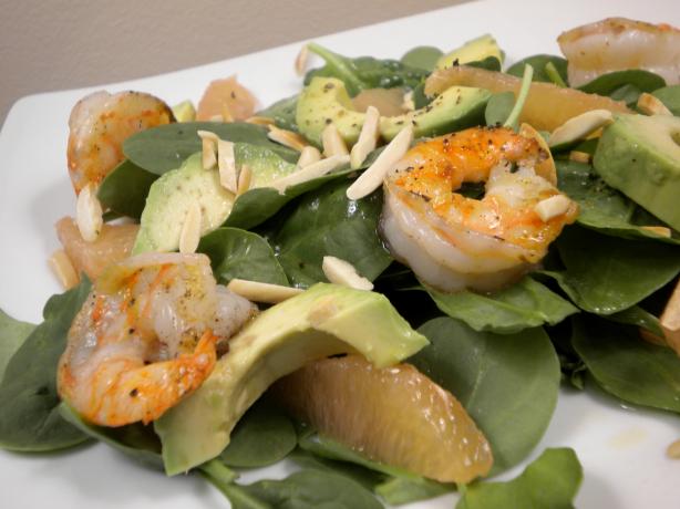 Shrimp and Avocado Salad With Grapefruit Vinaigrette. Photo by Diet It Up