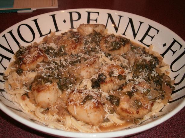 Pan-Seared Sea Scallops With Herb Butter Sauce. Photo by CIndytc
