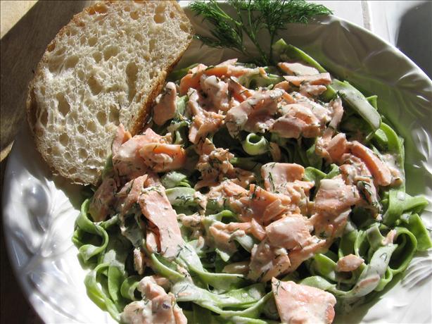 Spinach Pasta with Salmon and Cream Sauce. Photo by Queen uh Cuisine