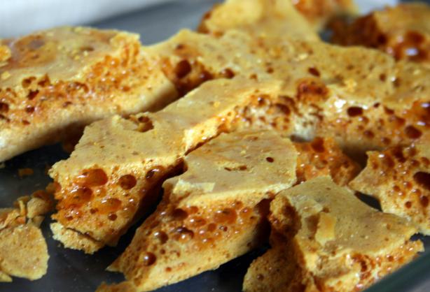 Honeycomb Candy. Photo by lilsweetie