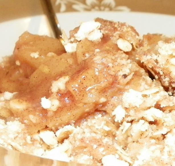 The Best Apple Crisp. Photo by Baby Kato