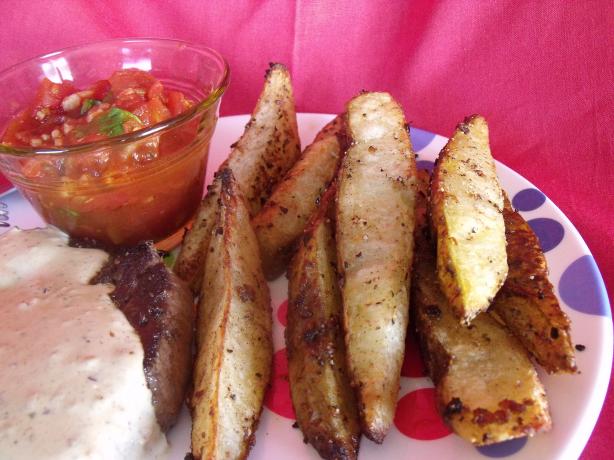 Spicy Potato Wedges With Chili Dip. Photo by Darkhunter