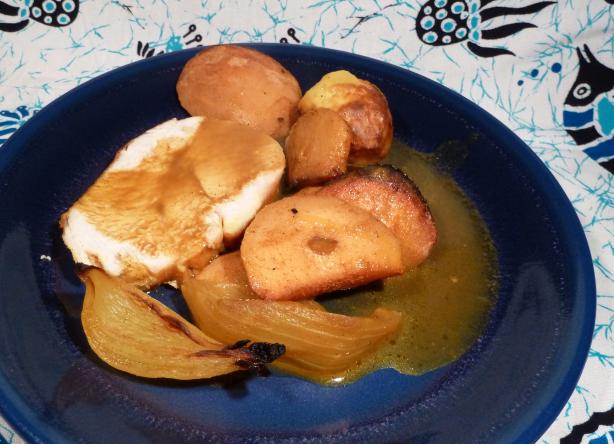 Tagine With Chicken or Turkey and Quinces. Photo by awalde