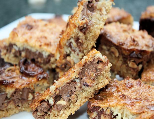 Chocolate Caramel Tray-Bake Slice. Photo by **Jubes**