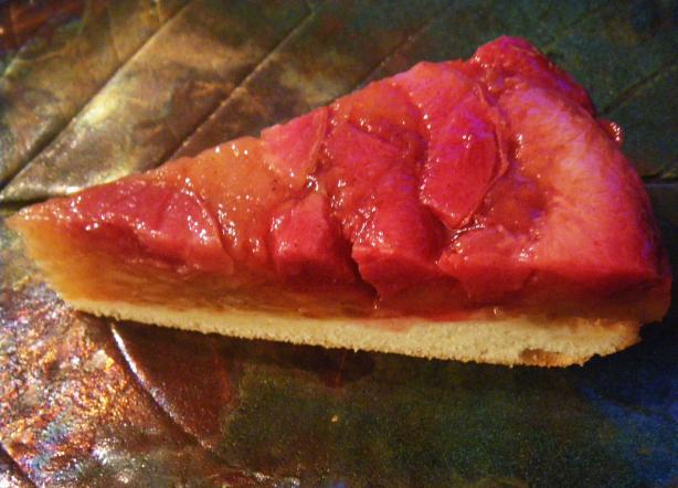 Indian Blood Peach and Apple Cake. Photo by awalde