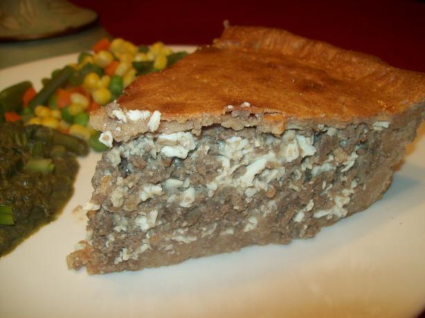 Greek Meat Pie (Kreatopita). Photo by David04