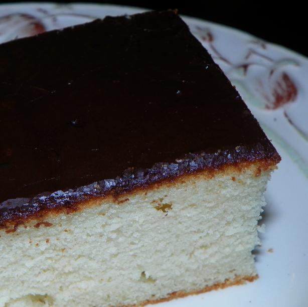 Chocolate Cake Icing. Photo by Baby Kato