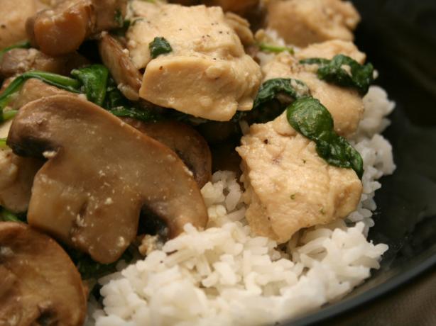 Chicken With Spinach & Mushroom. Photo by CandyTX