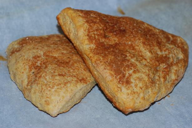 Banana Bran Scones--Cooking Light. Photo by Katzen