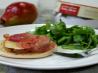 Broiled Pear and Prosciutto Toasts