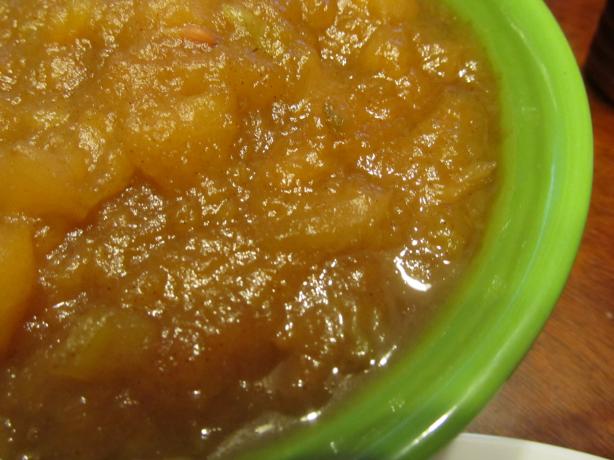 Crockpot Applesauce. Photo by Buzymomof3