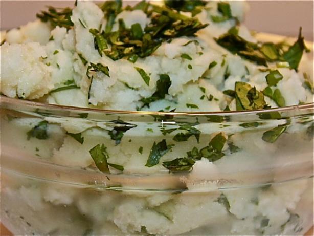 Vegan Gluten Free Skordalia. Photo by The Blender Girl