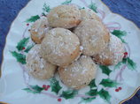 Polvorones (Mexican Wedding Cakes)