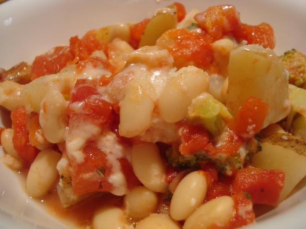 Baked Vegetables With White Beans. Photo by Starrynews