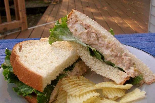 Tuna Sandwich or Salad. Photo by lazyme