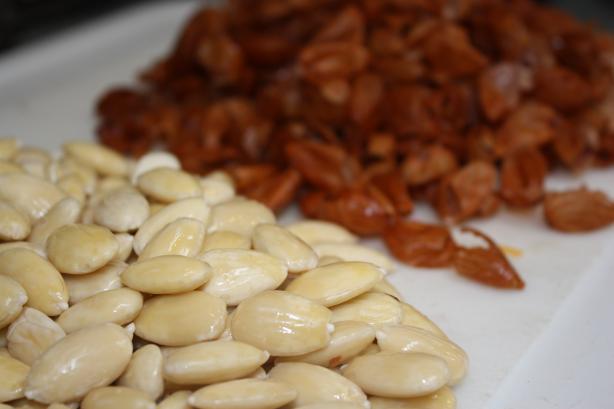 How to Blanch Almonds. Photo by IngridH