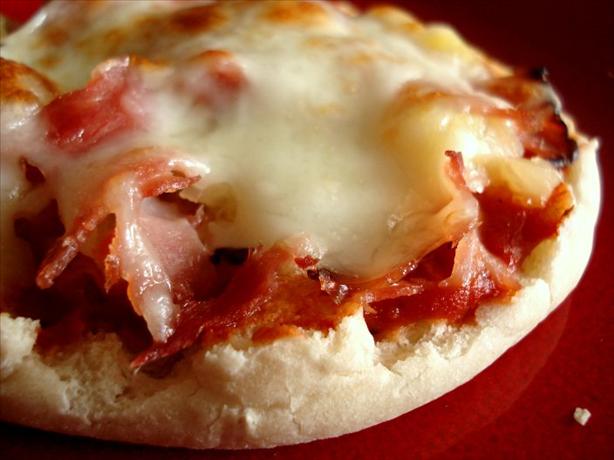 Easy Pizza Muffins. Photo by Marg (CaymanDesigns)