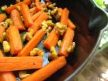 Walnut Carrots With Honey Glaze