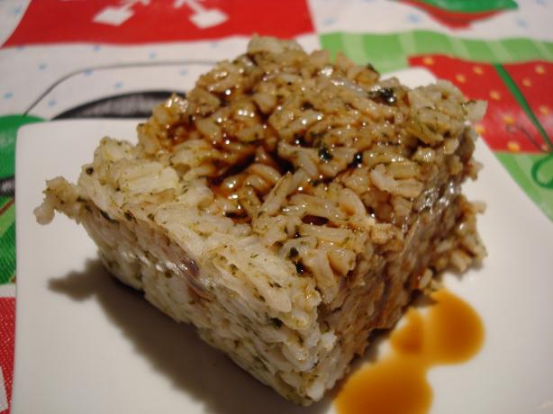 Green Rice Cubes. Photo by Starrynews