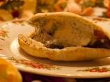 Beef Pitas With Yogurt Sauce