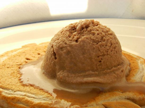 Vegan Coffee Ice Cream. Photo by Lalaloula