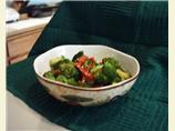Festive Broccoli with Buttered Red Pepper