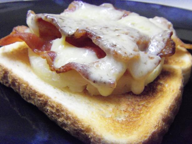Hawaiian Sandwiches. Photo by alligirl