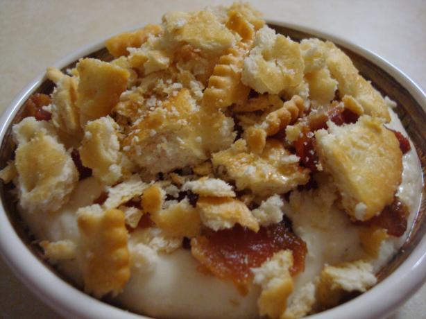 Bacon and Swiss Cheese Dip. Photo by Starrynews
