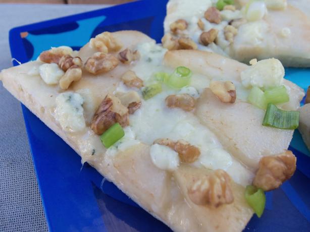 Pear and Gorgonzola Cheese Pizza. Photo by AZPARZYCH