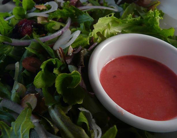 Green Salad With Cranberry Vinaigrette