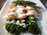 Asparagus and Salmon With Dill Cream