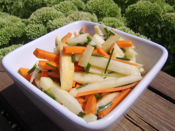 Apple and Carrot Salad (Ww - 2 Pts.). Photo by LifeIsGood