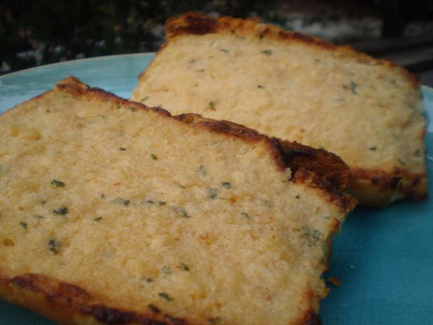 Nif's Grilled Sriracha Garlic Bread. Photo by breezermom