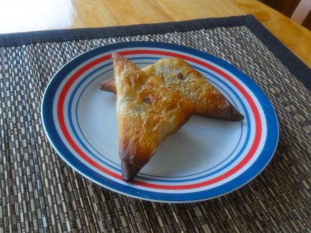 Apple and Blueberry Strudel. Photo by hard62