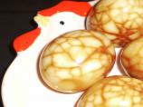 Indonesian Marbled Hard Boiled Eggs or Telur Pindang. Photo by Tisme