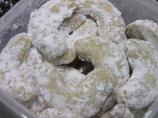 Pecan Crescent Cookies. Photo by Sara 76