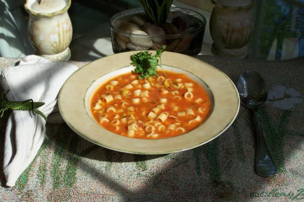 Pasta E Vognole (Pasta & Clam Soup). Photo by charliehhi
