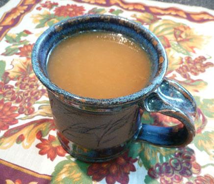Crock Pot Hot Apple Cider. Photo by Mikekey