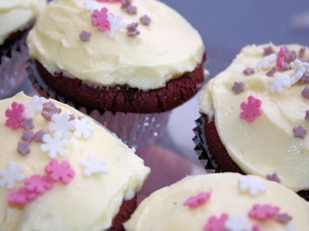 Ruby Rouge Cupcakes. Photo by **Jubes**