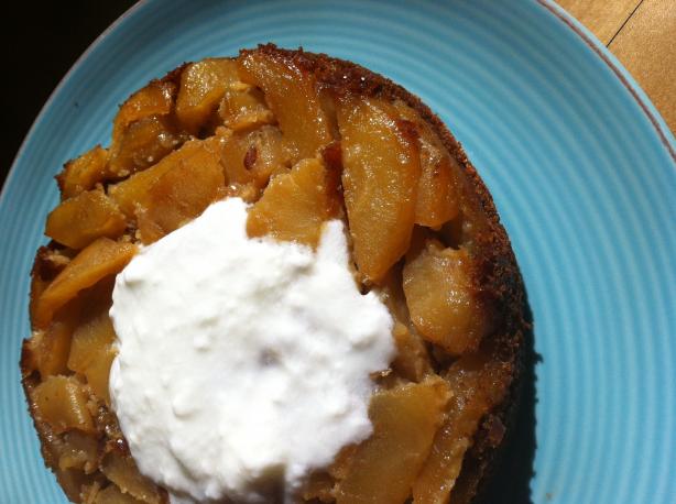 Apple Cake Top. Photo by UmmBinat