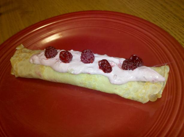 Crepes With Vanilla Cream Sauce (Bob Evans). Photo by Rose126