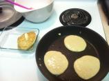 Easy Fluffy Gluten Free Banana Pancakes. Photo by BethyBaby
