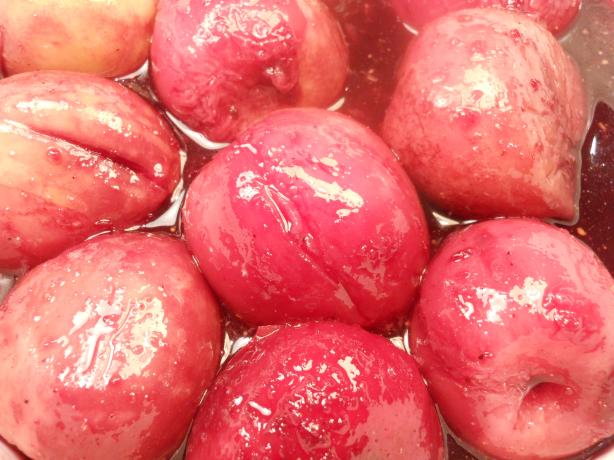 Roasted Nectarines With Mulled Wine Sauce. Photo by JustJanS