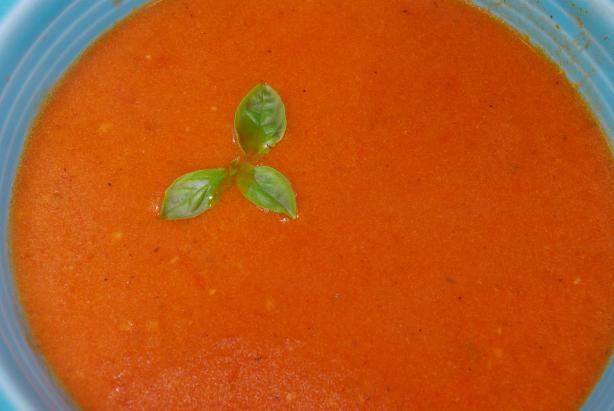 Tomato Basil Soup Crockpot. Photo by Linky