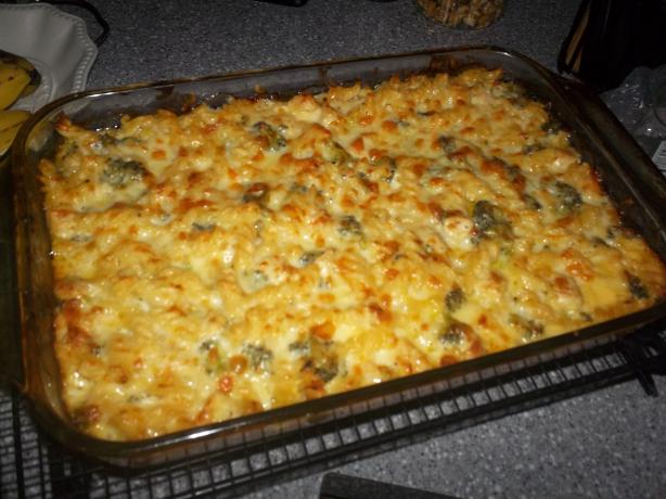 Broccoli and Chicken Baked Mac & Cheese. Photo by PSU Lioness