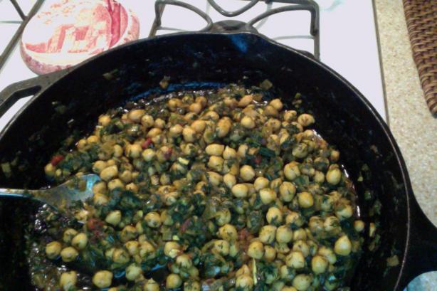 Chickpea Curry With Fresh Dill (Rasa Walla Kabuli Chana). Photo by adams.wifey