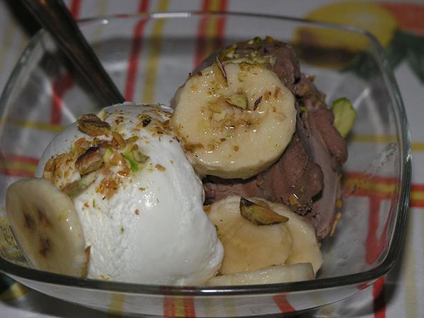 Nitko&rsquo;s Banana and Pistachio Ice-Cream Topping. Photo by nitko