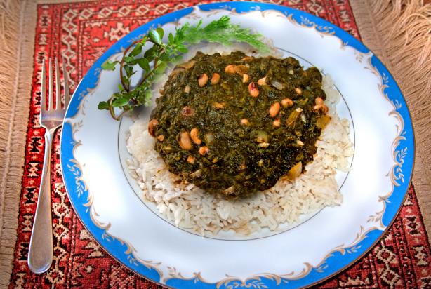 Delicious Vegetarion/Vegan Spinach Stew With Rice. Photo by Hudakore