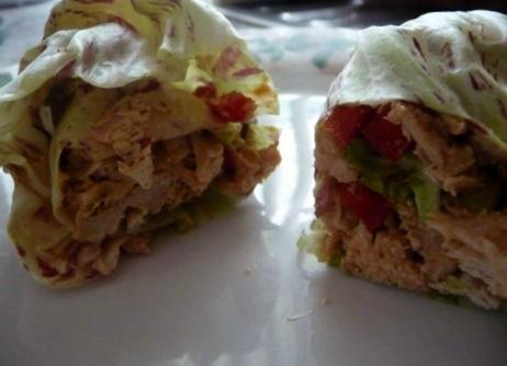 Crockpot Peanut Thai Chicken Lettuce Wraps. Photo by mickeydownunder